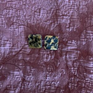 Stylish Black and Gold Earrings